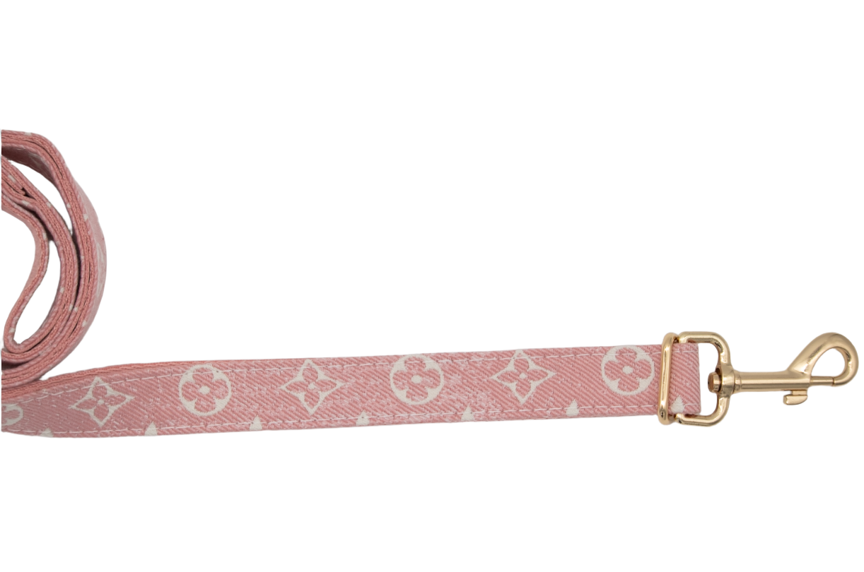 Blush Vution Leash